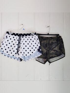 Old Navy Active Polka Dot & Camo Athletic Shorts. Set Of 2. Size M